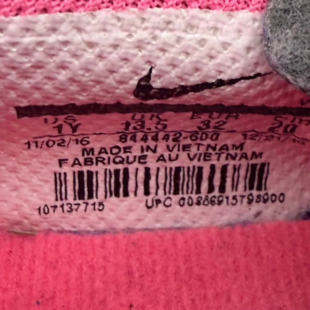 Nike Bravata II FG Kids Soccer Cleats Pink Black 844442-600 Youth Size 1Y